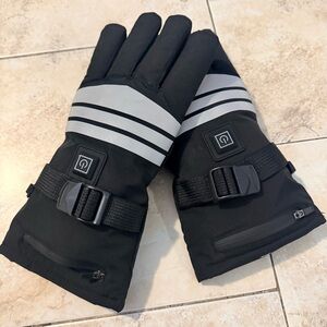 🎉 SOLD - Heated Winter Gloves – Thick Insulated, Touchscreen Friendly